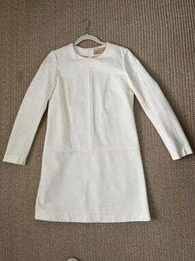 Classic Six Twiggy Shift Dress in Ivory Size 6 NWOT